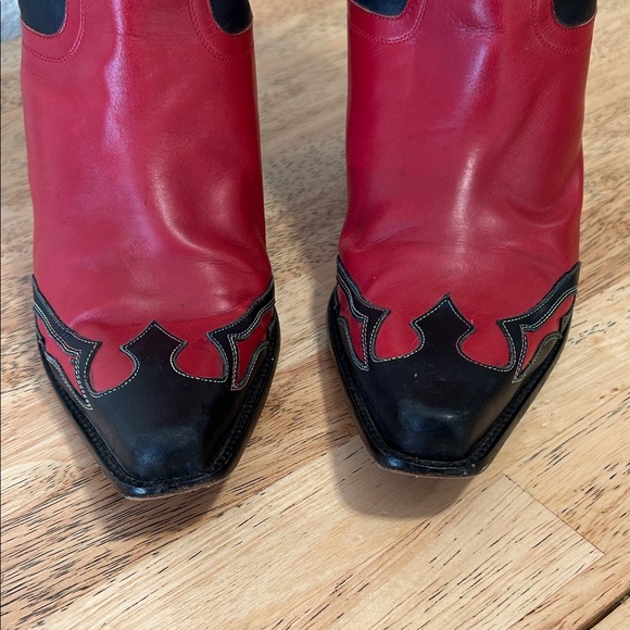 Red and Black Western Bootitude Donald J Pliner women’s medicine boots - Picture 8 of 12
